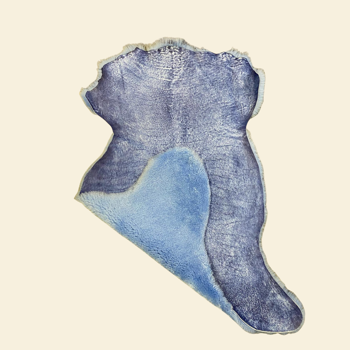 Crispy Blue sheepskin swatch