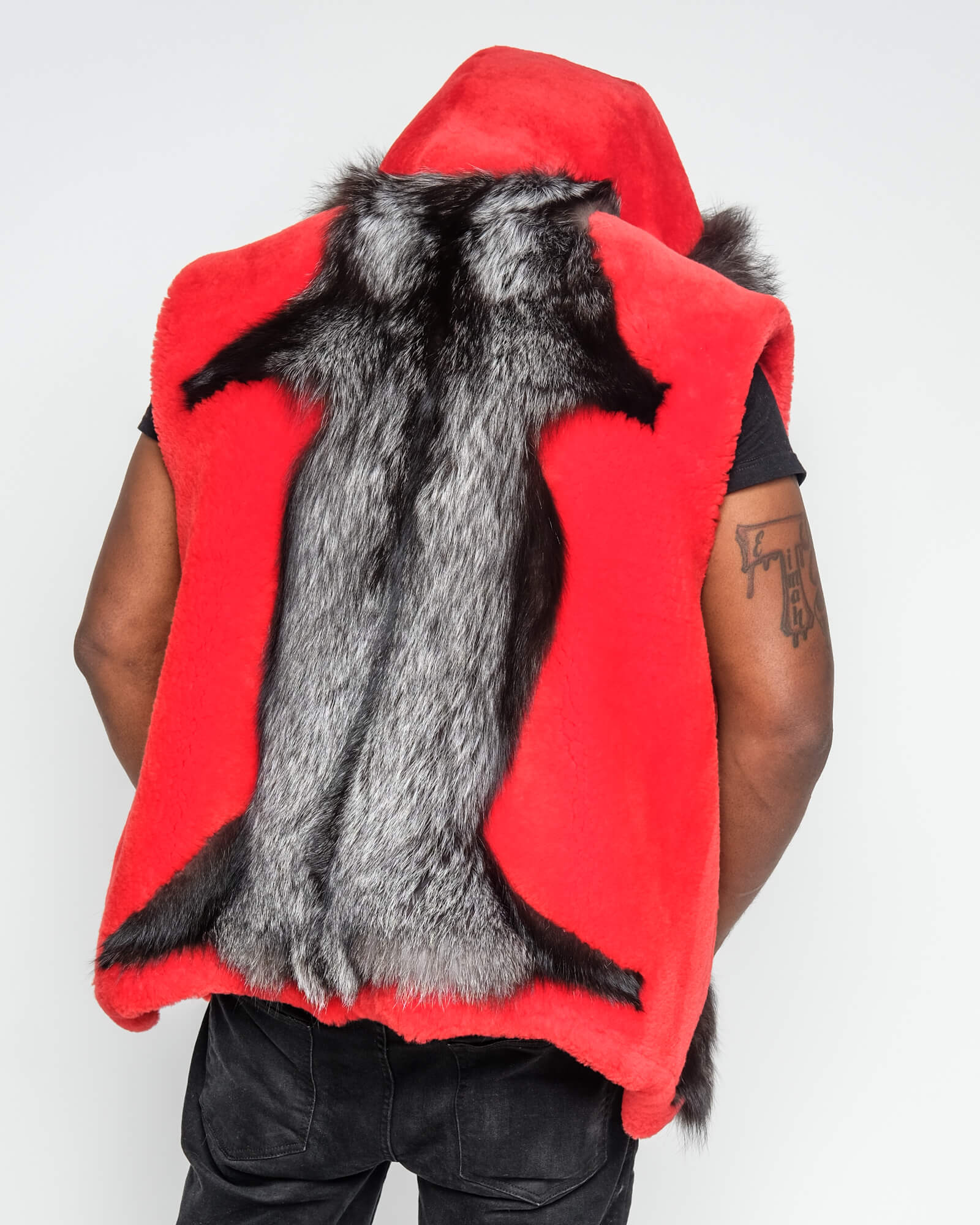 Mouton vest with fur trimming Style #6500